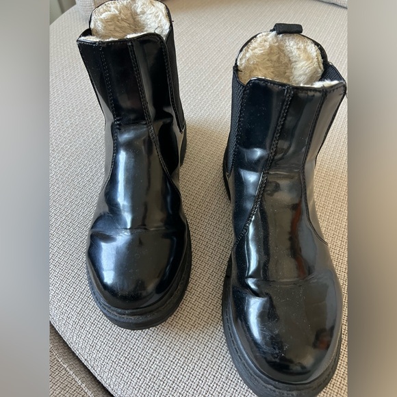 Winter Boots - Picture 4 of 7